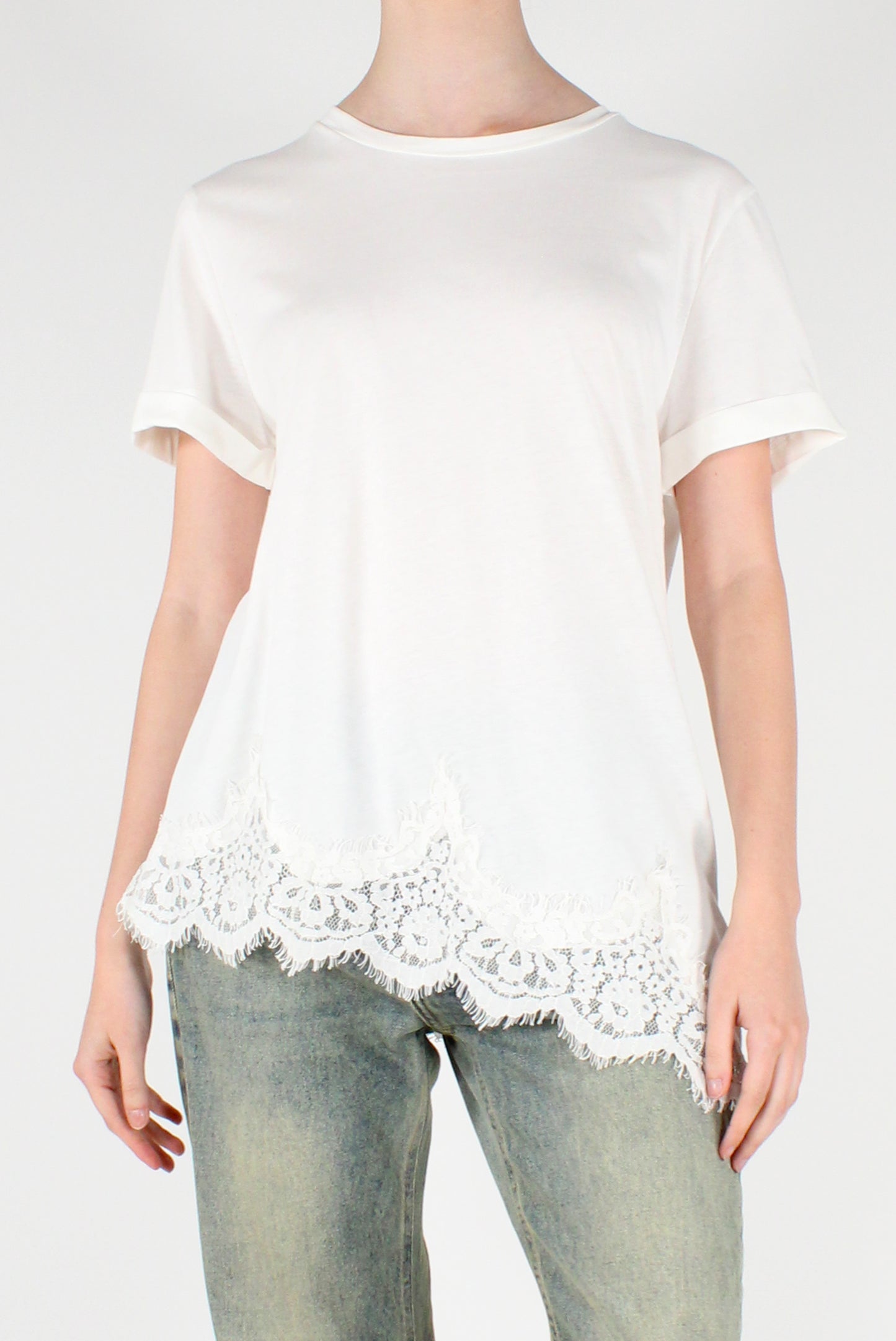 T-shirt Asimmetrica con Pizzo