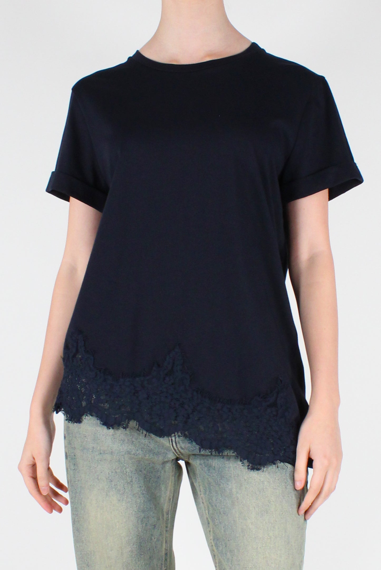 T-shirt Asimmetrica con Pizzo