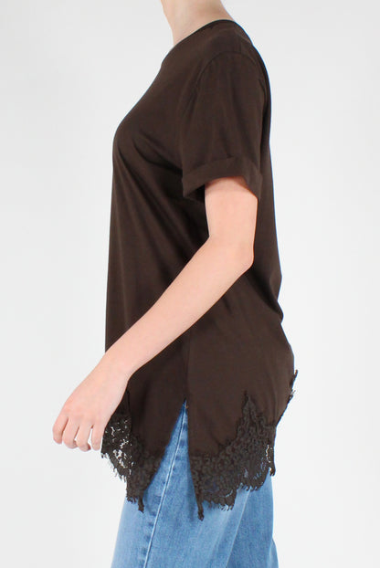 T-shirt Asimmetrica con Pizzo