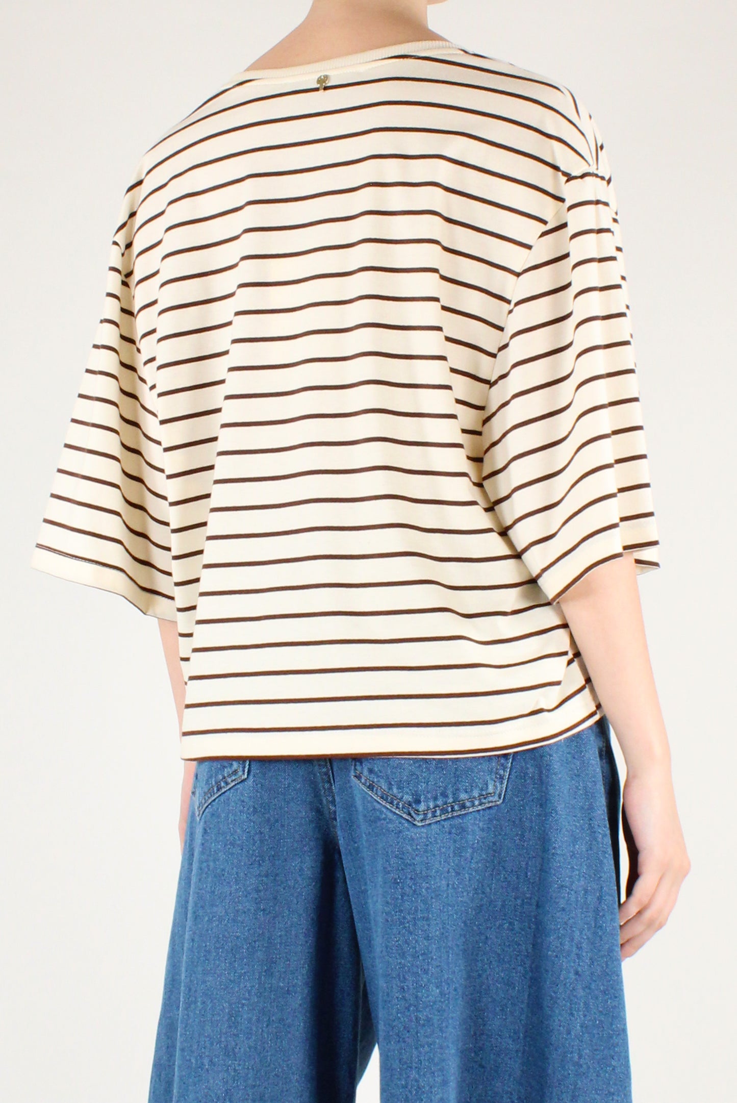 T-shirt Over a Righe