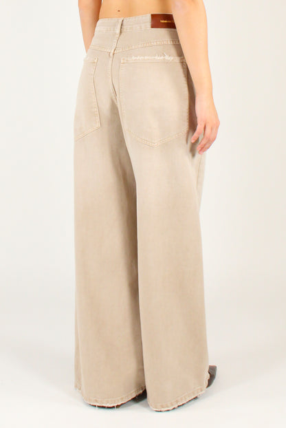 Denim trousers with pockets