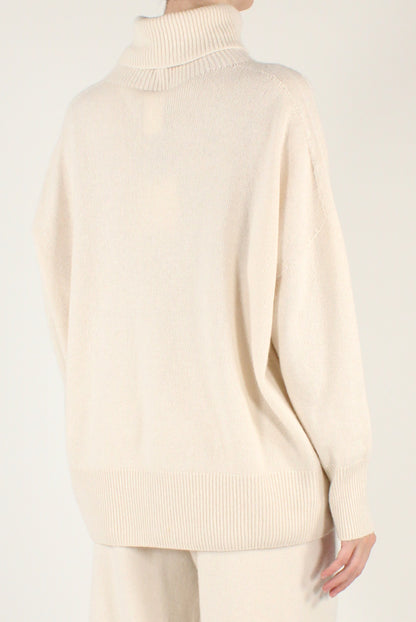 Maglione Dolcevita a Spalle Scese