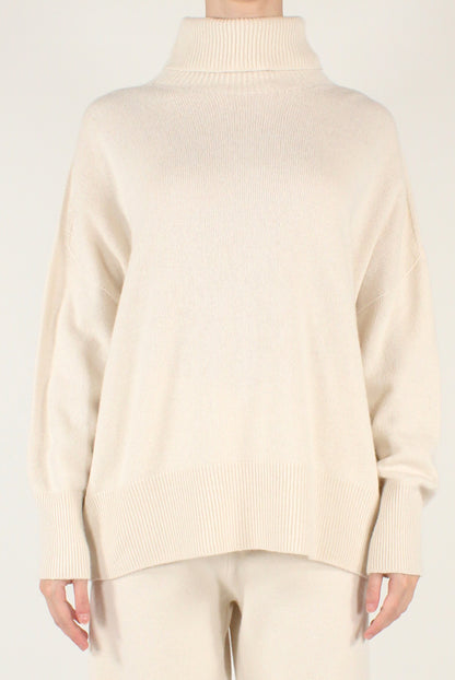 Maglione Dolcevita a Spalle Scese