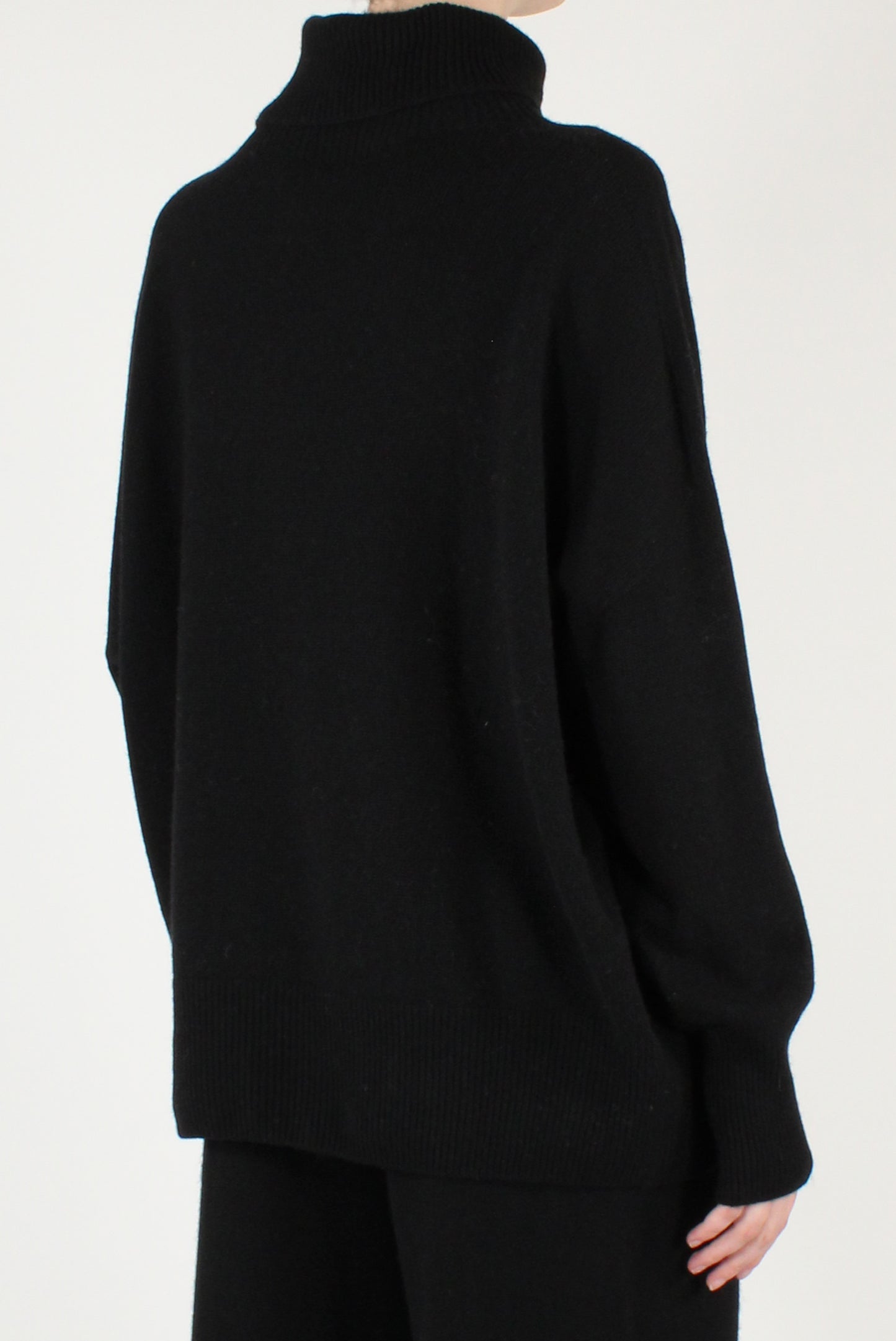 Maglione Dolcevita a Spalle Scese