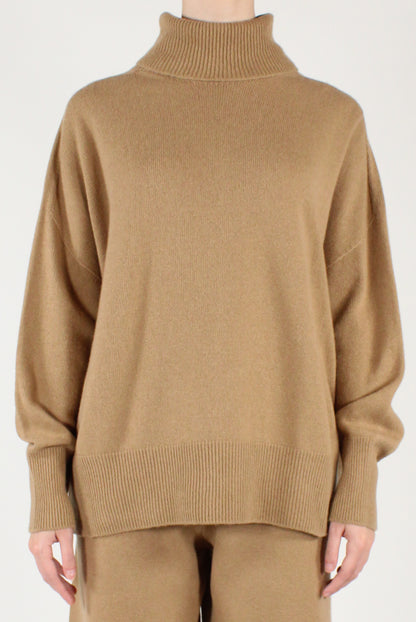 Maglione Dolcevita a Spalle Scese