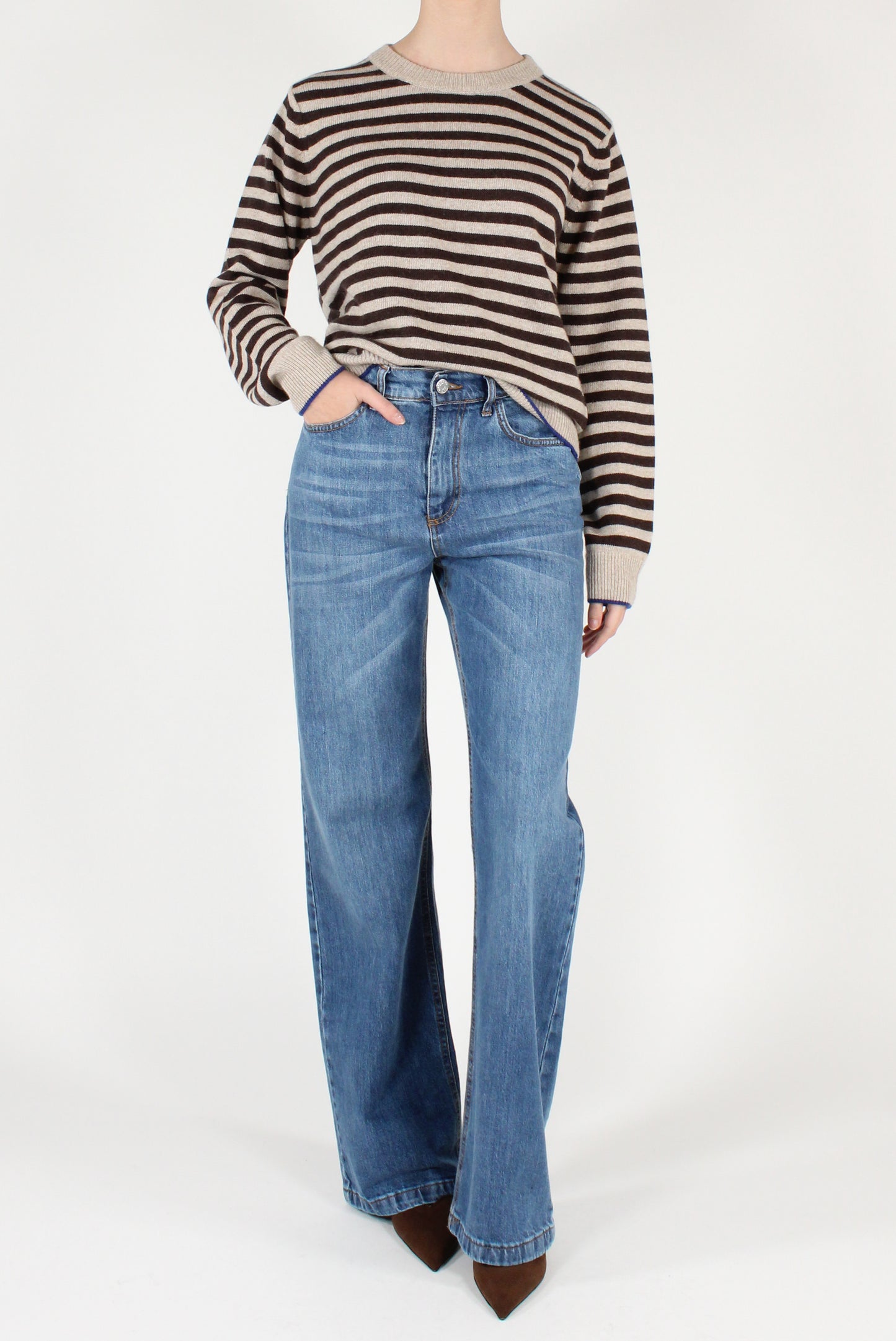 Maglione a Righe Profili a Contrasto