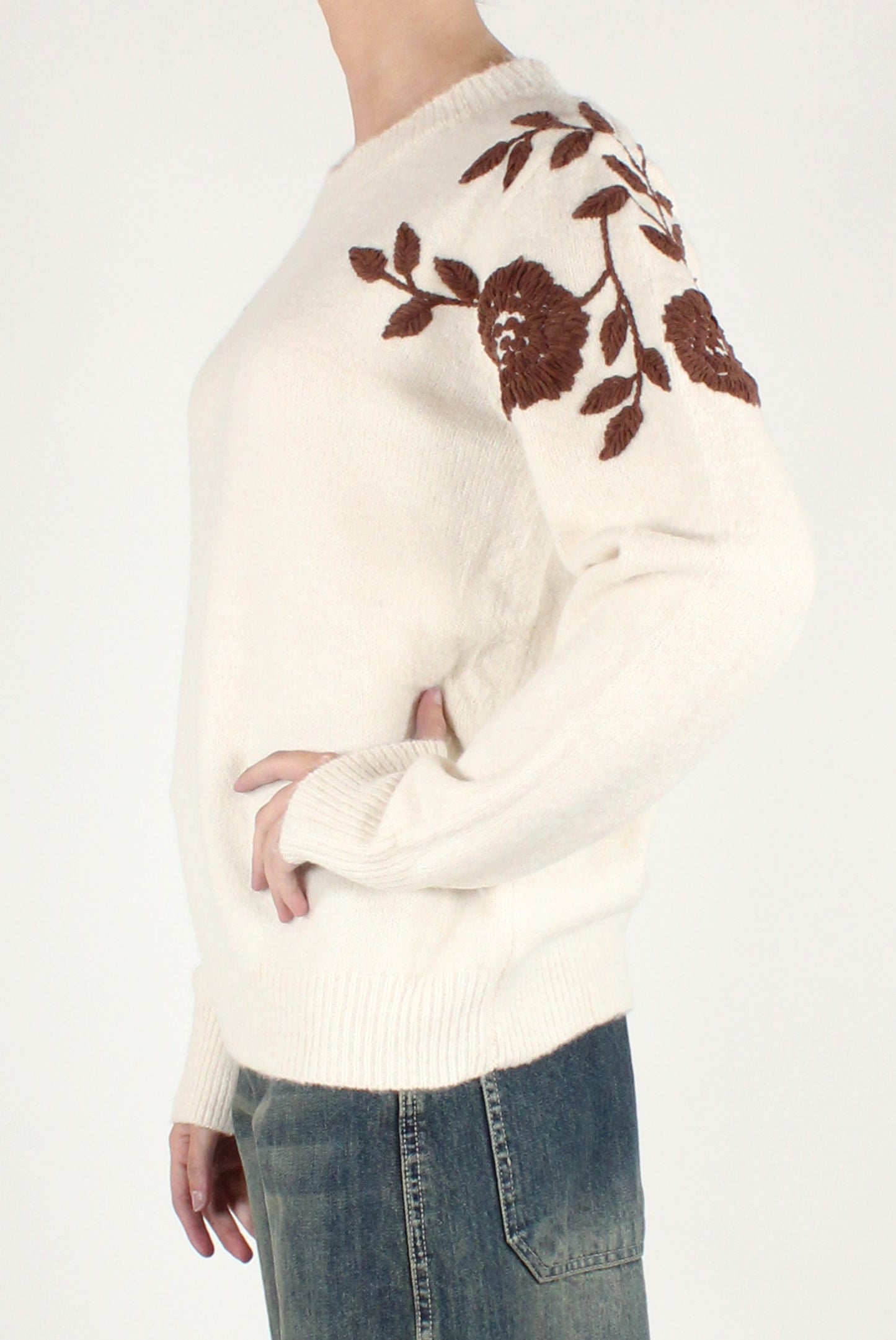 Maglione Girocollo Rose Ricamate