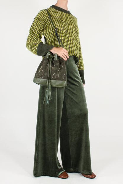 Decorated Knit Crew Neck Sweater