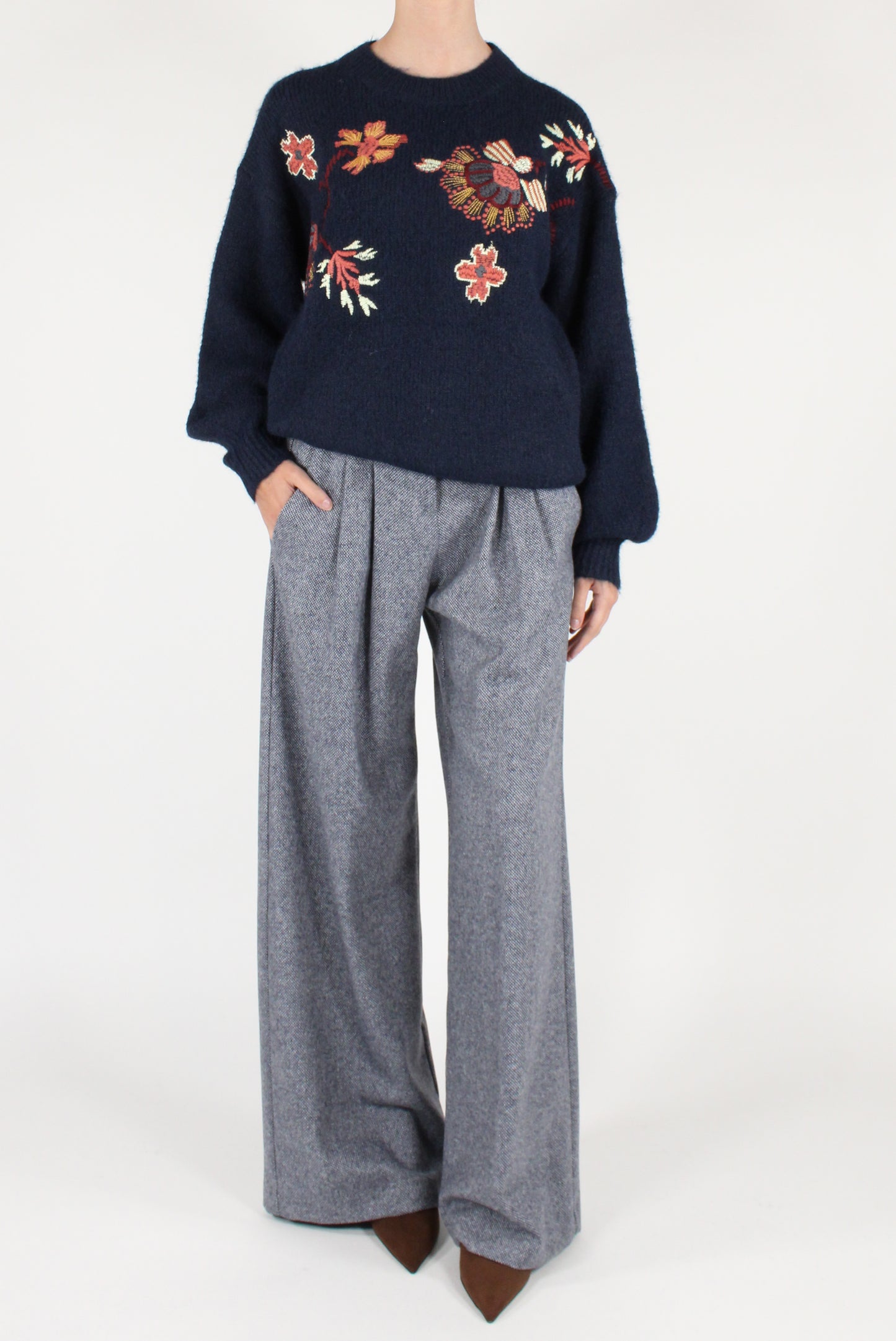 Maglione con Fiori Ricamati