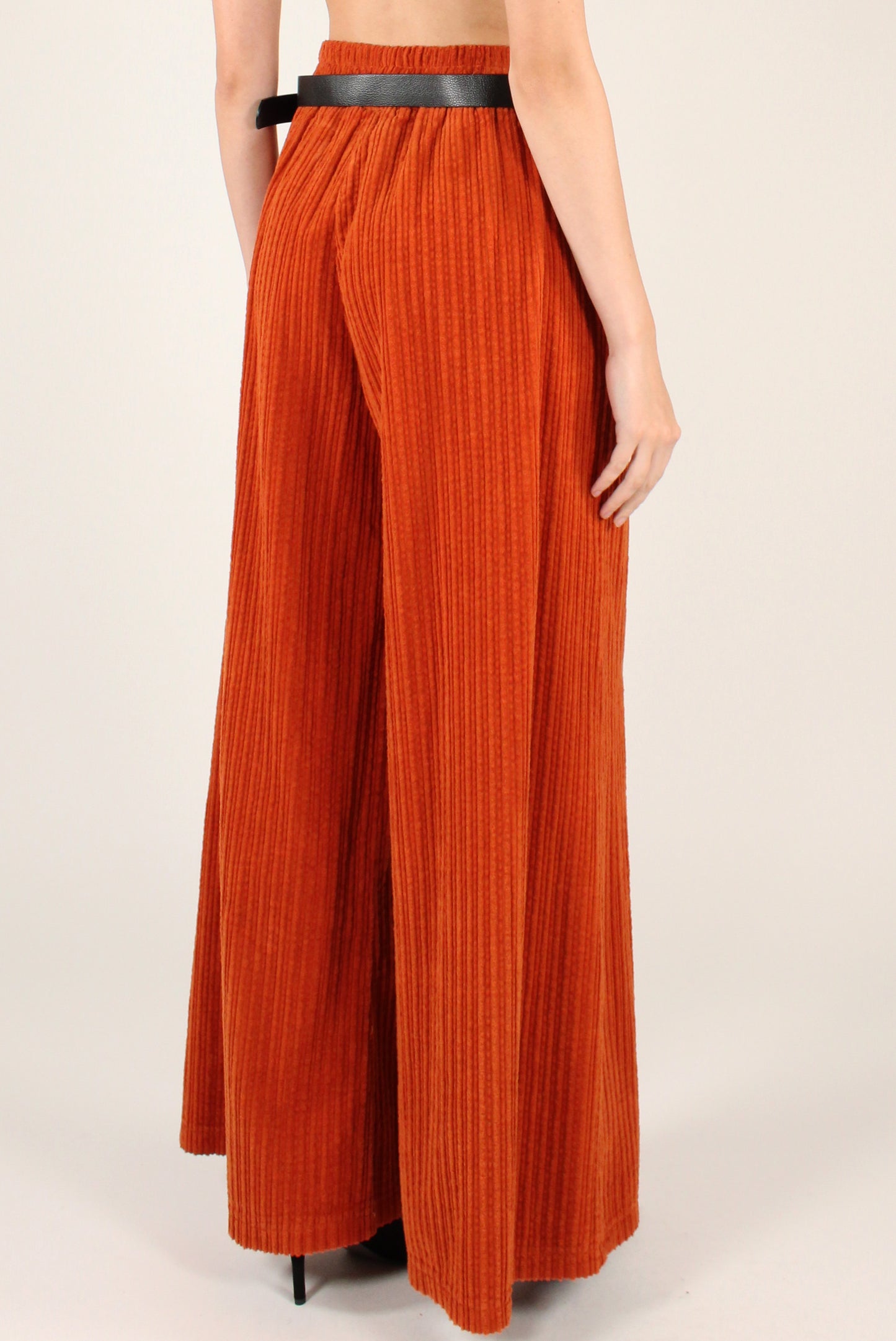 Pantaloni in Velluto a Coste Larghe