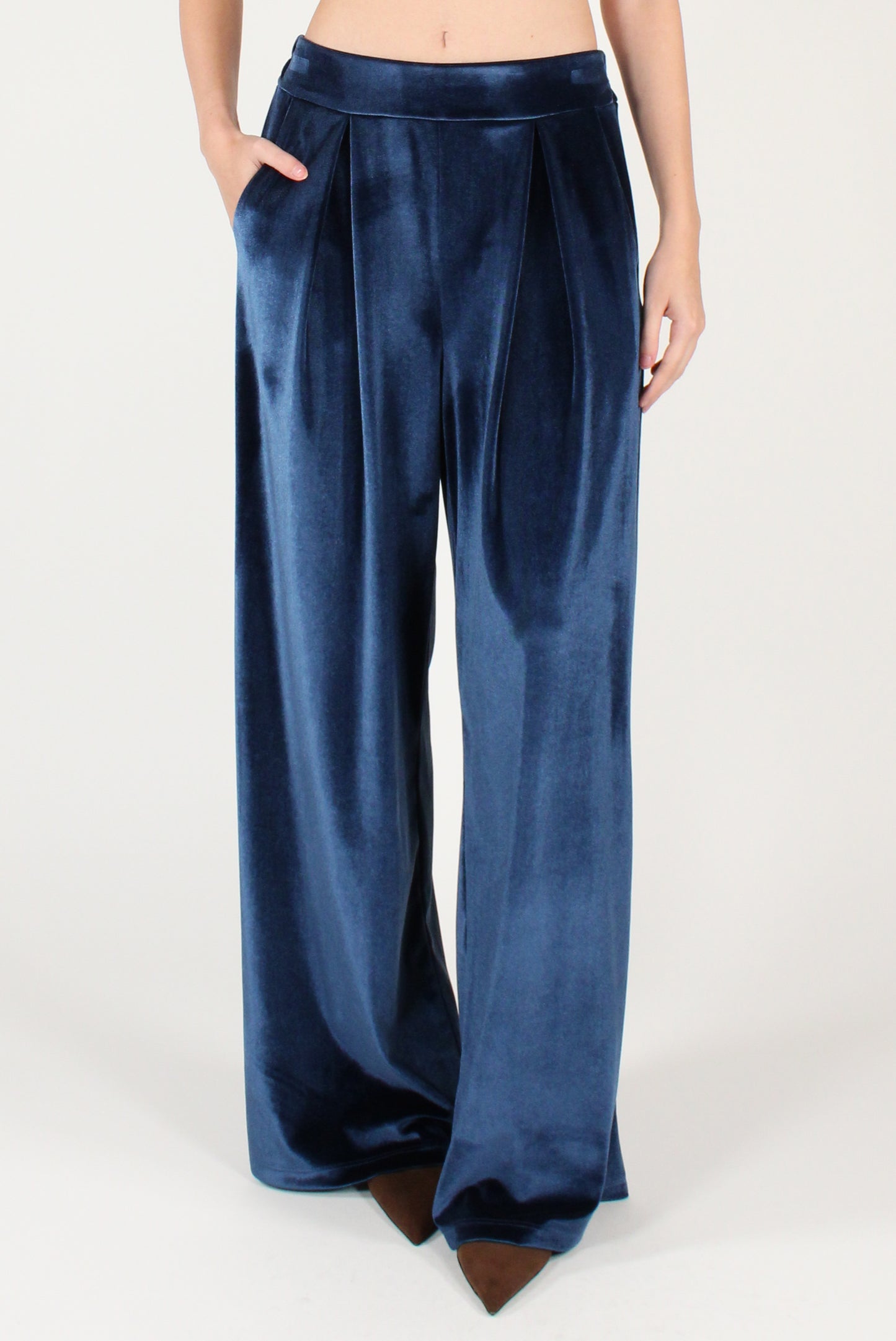 Pantaloni con Pinces in Velluto Liscio