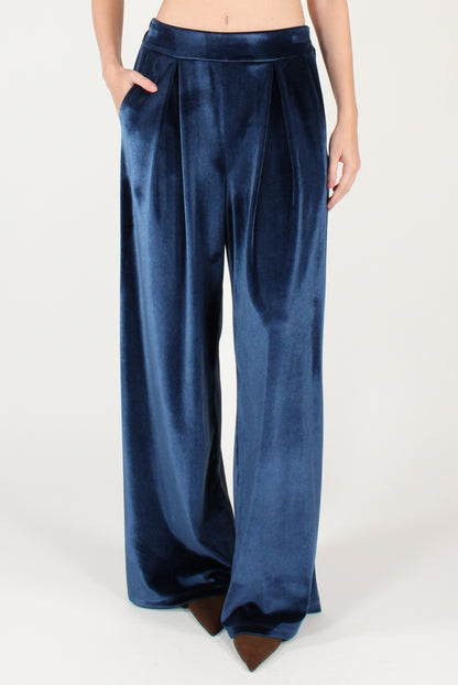 Pantaloni con Pinces in Velluto Liscio
