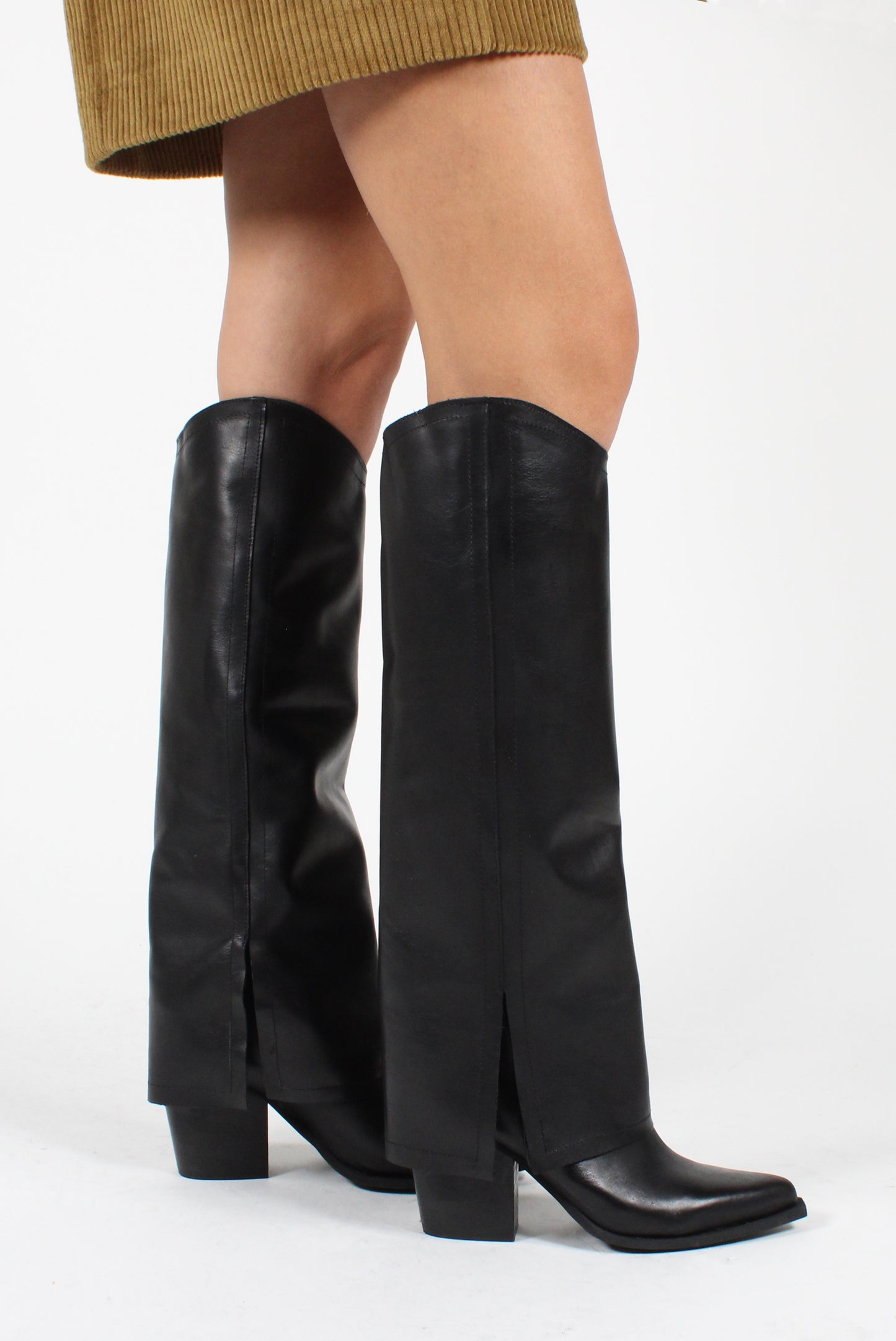 High Boots with Gaiter and Heel