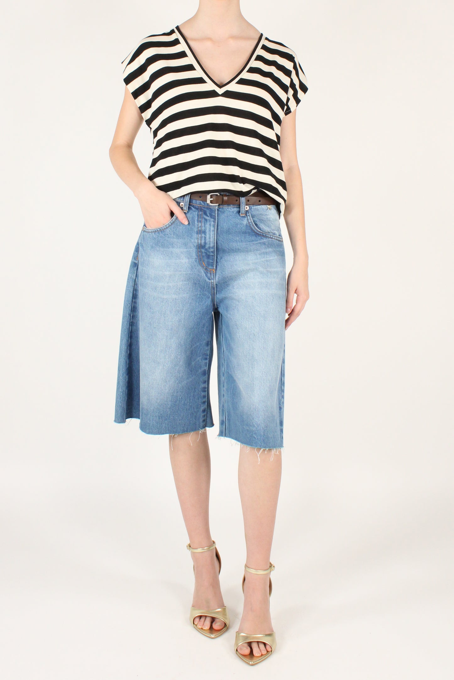 T-shirt Scollo a V a Righe