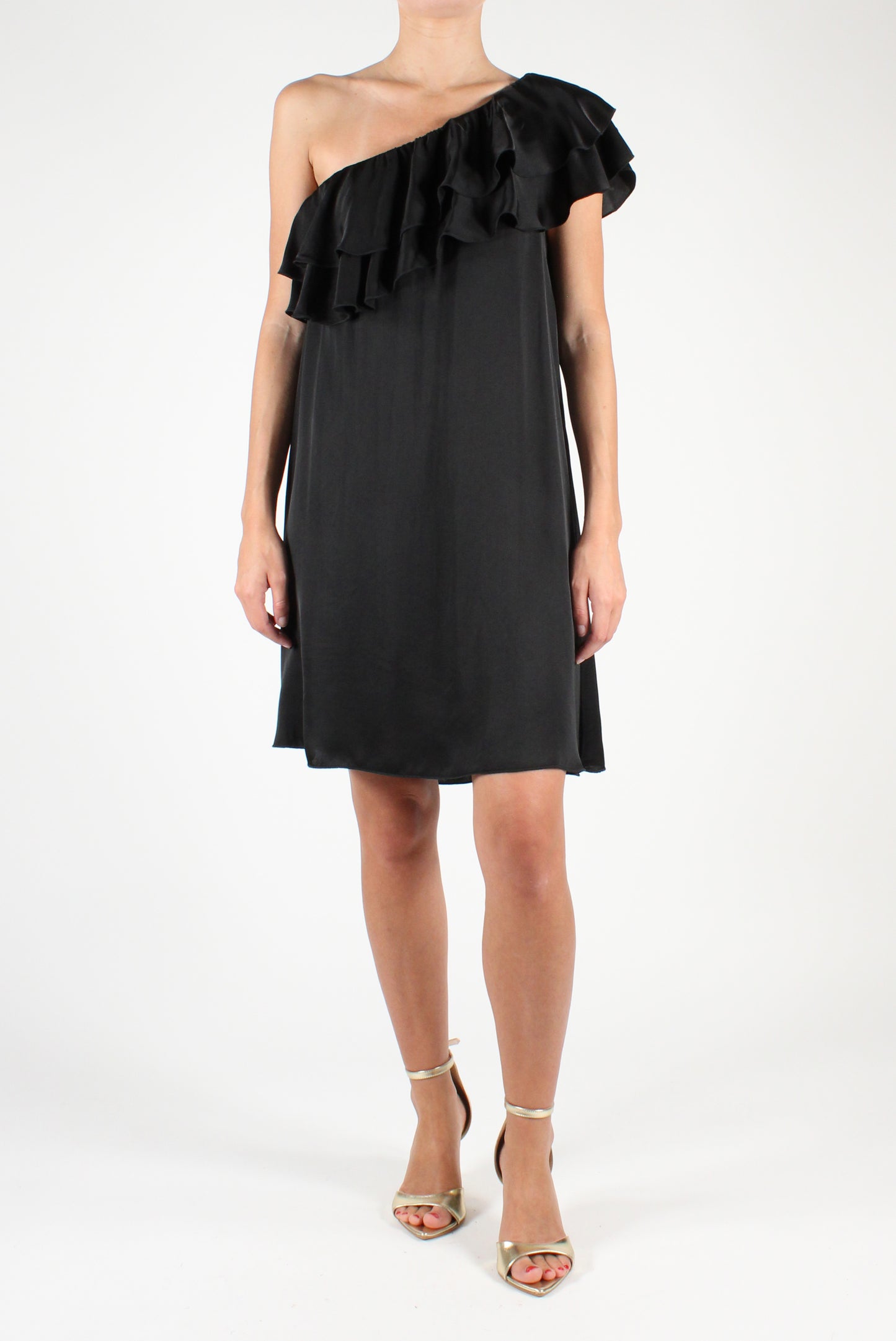 Short one-shoulder dress with ruffles