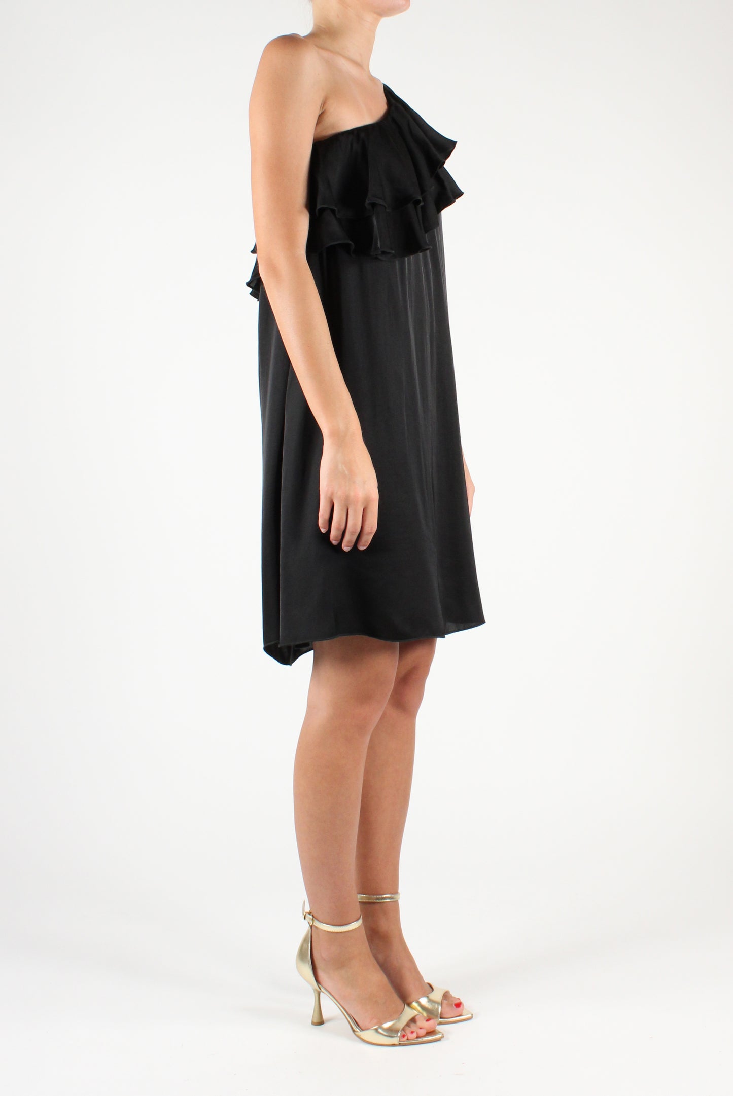 Short one-shoulder dress with ruffles