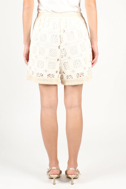 Shorts in Crochet