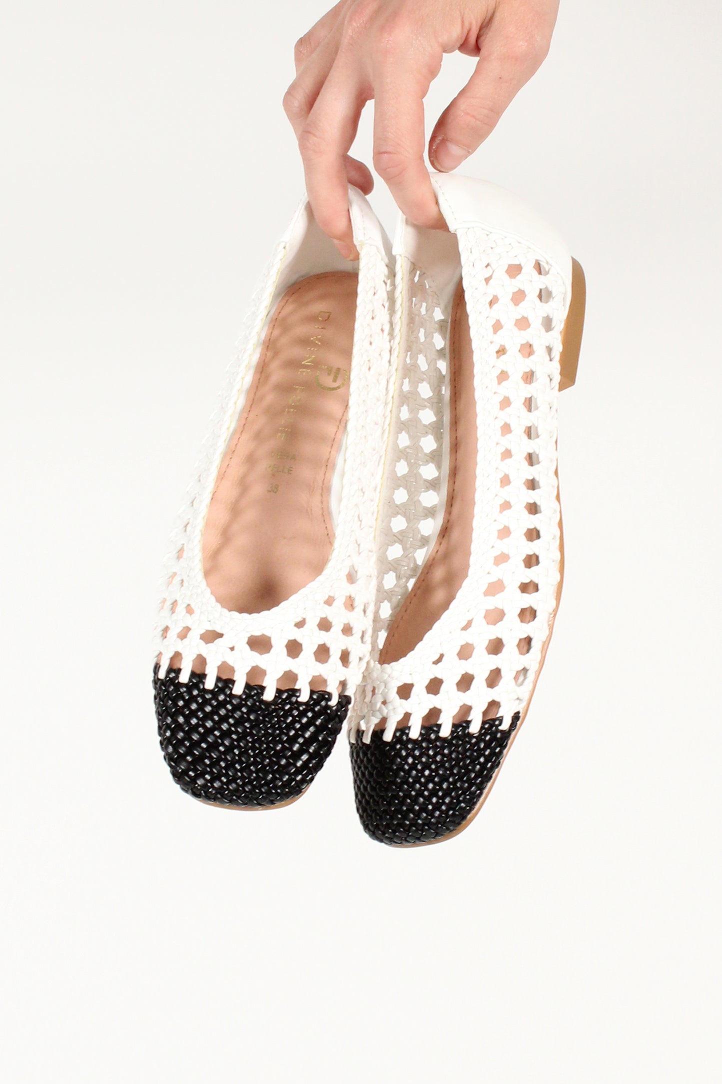 Two-tone woven ballet flats