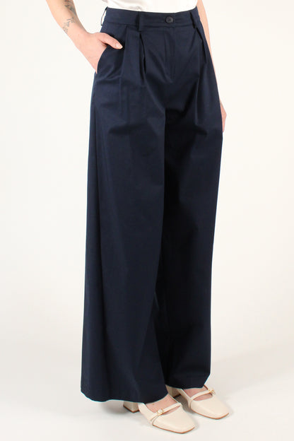 Solid Color Cotton Trousers with Pleats