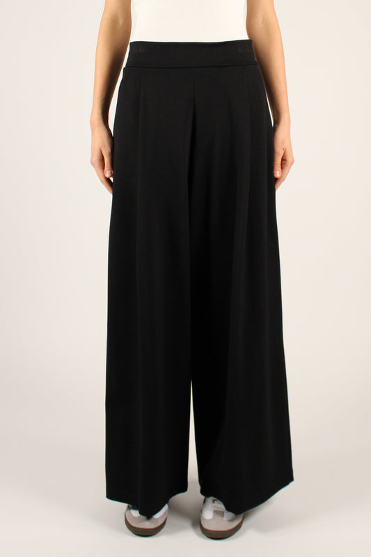 Palazzo trousers in Milano stitch with pleats and elastic on the back