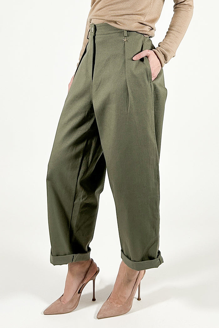 Pantaloni Ampi con Pinces in Gabardina di Cotone