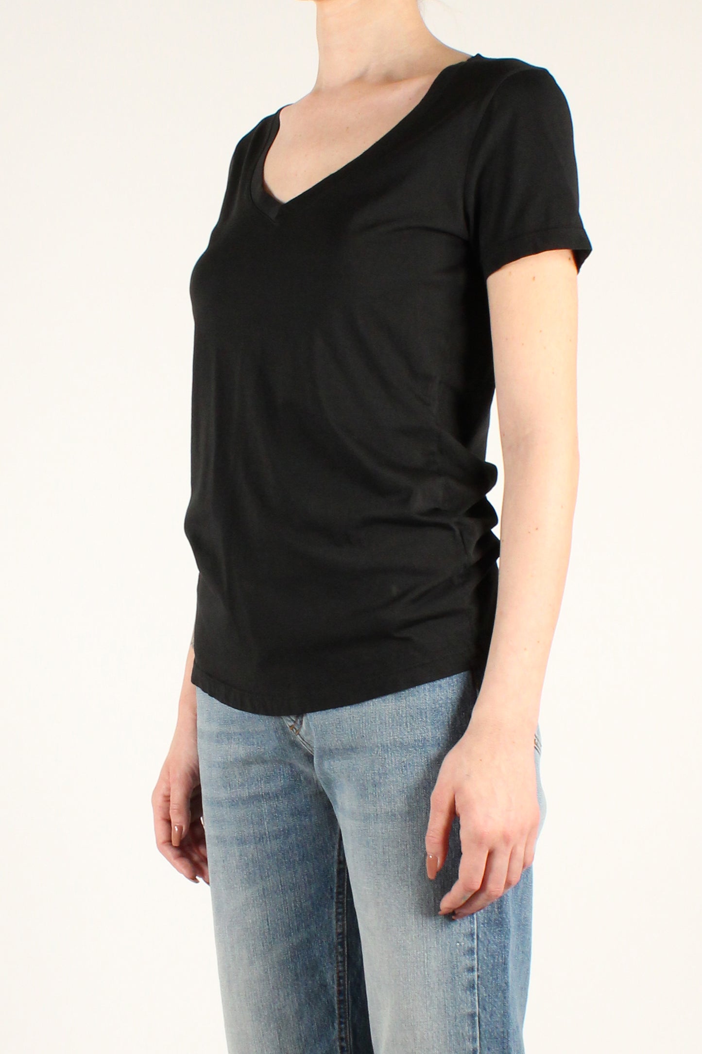 V-Neck T-Shirt in Stone Wash Cotton